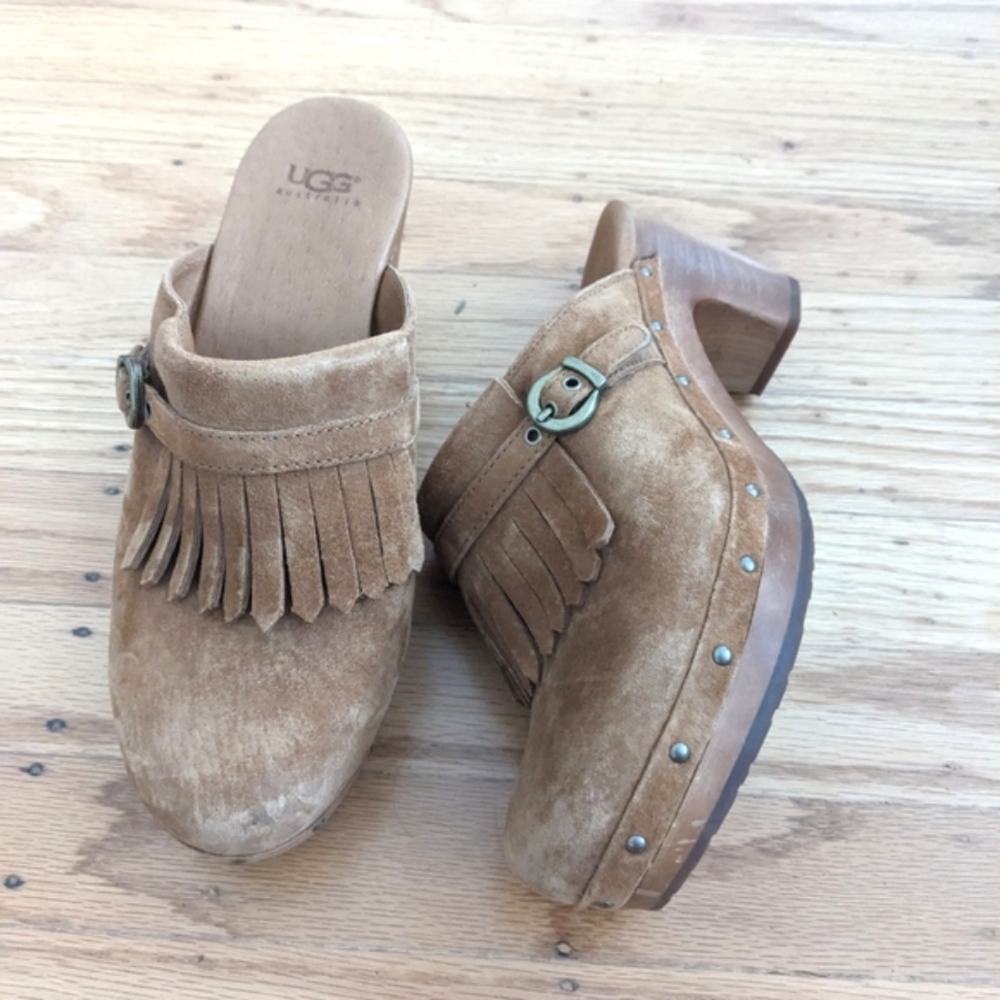 UGG Wooden Clog Fringed Camel Suede "Gweneth" - Women's Size 8 -Like New